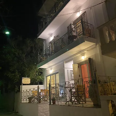 Zoe Aparthotel Ermioni