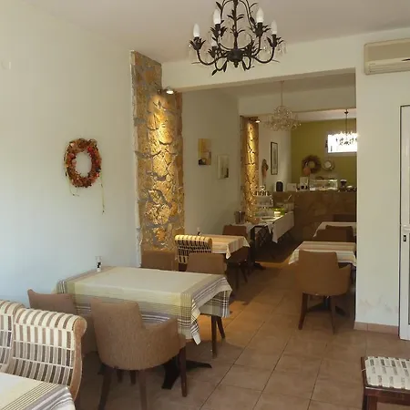 Zoe Aparthotel Ermioni