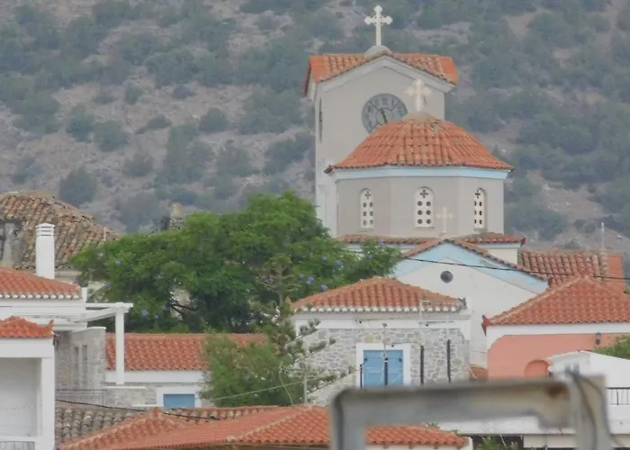 Ξενοδοχείο με διαμερίσματα πανσιόν ζωή Ερμιόνη