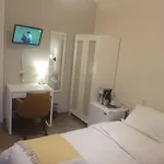 Zoe 4*