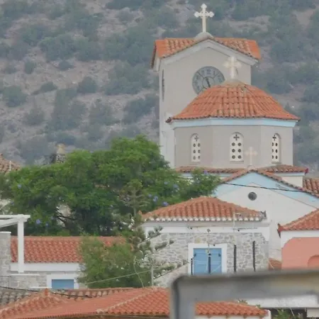 Ξενοδοχείο με διαμερίσματα πανσιόν ζωή Ερμιόνη