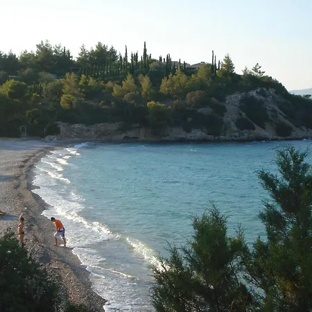 πανσιόν ζωή Ξενοδοχείο με διαμερίσματα