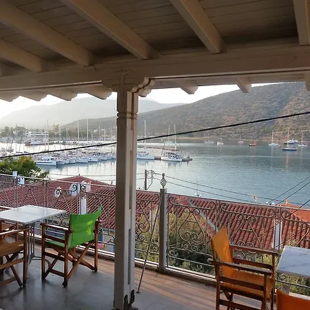 πανσιόν ζωή Ξενοδοχείο με διαμερίσματα 3*